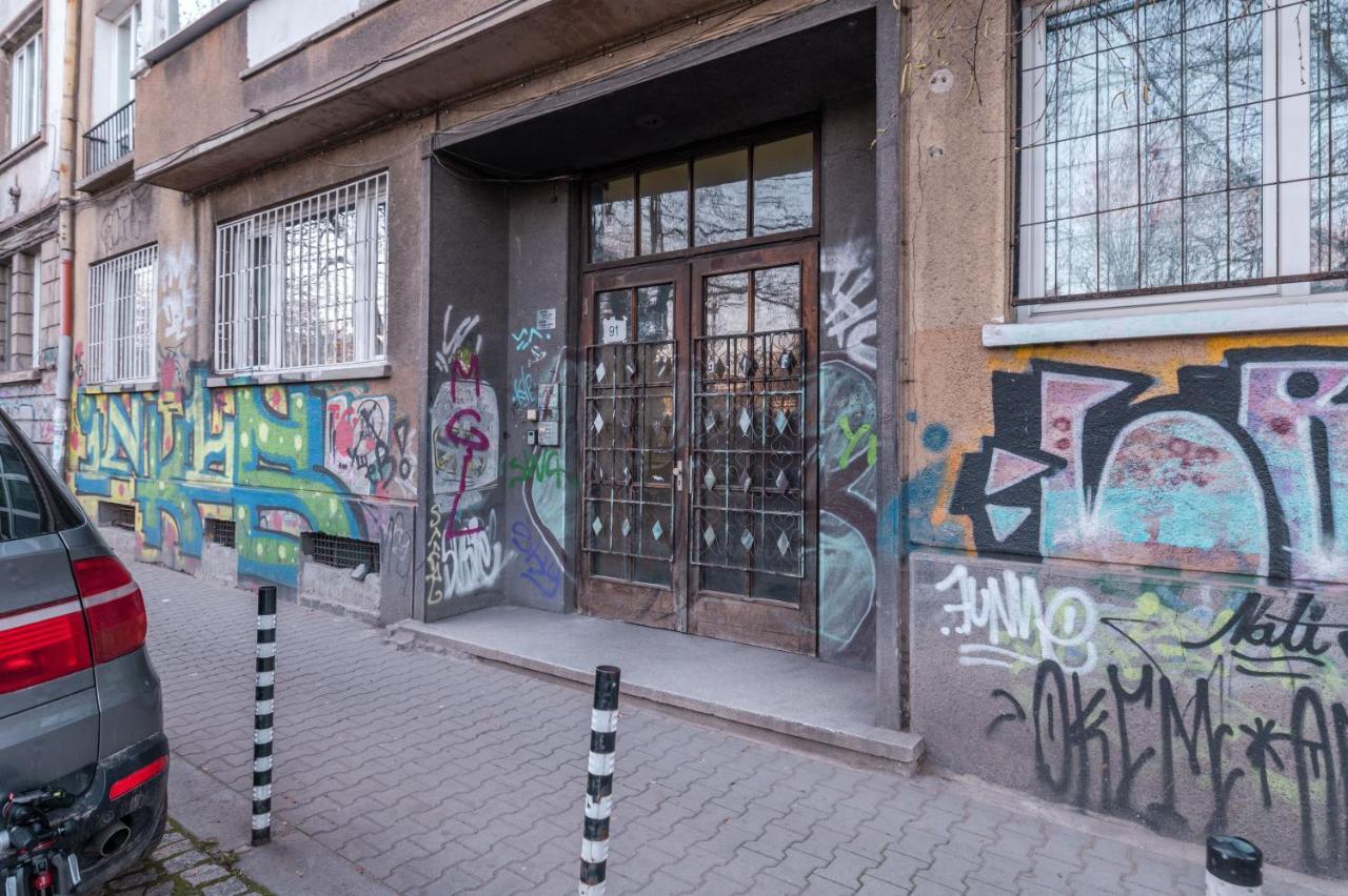 סופיה Industrial 2-Bdr Flat By The National Stadium מראה חיצוני תמונה