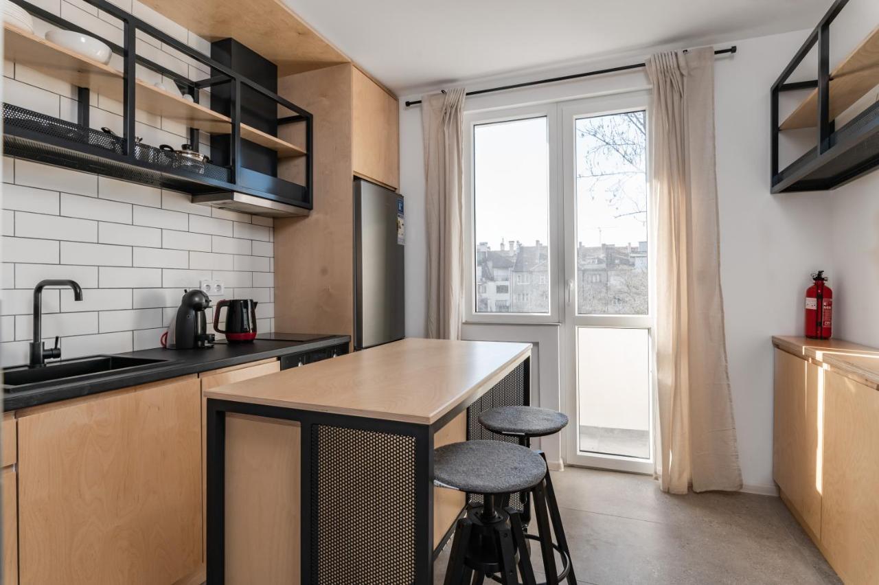 סופיה Industrial 2-Bdr Flat By The National Stadium מראה חיצוני תמונה