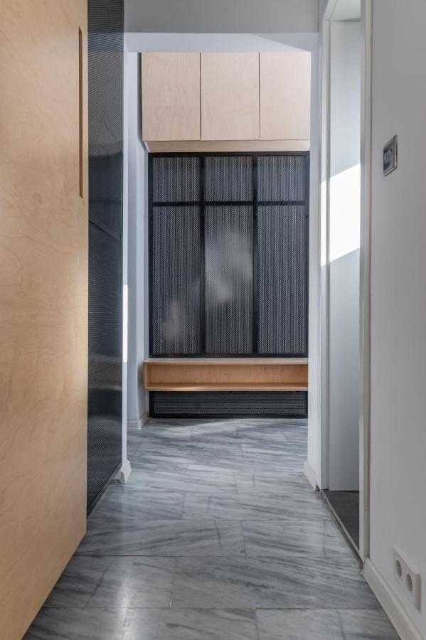 סופיה Industrial 2-Bdr Flat By The National Stadium מראה חיצוני תמונה