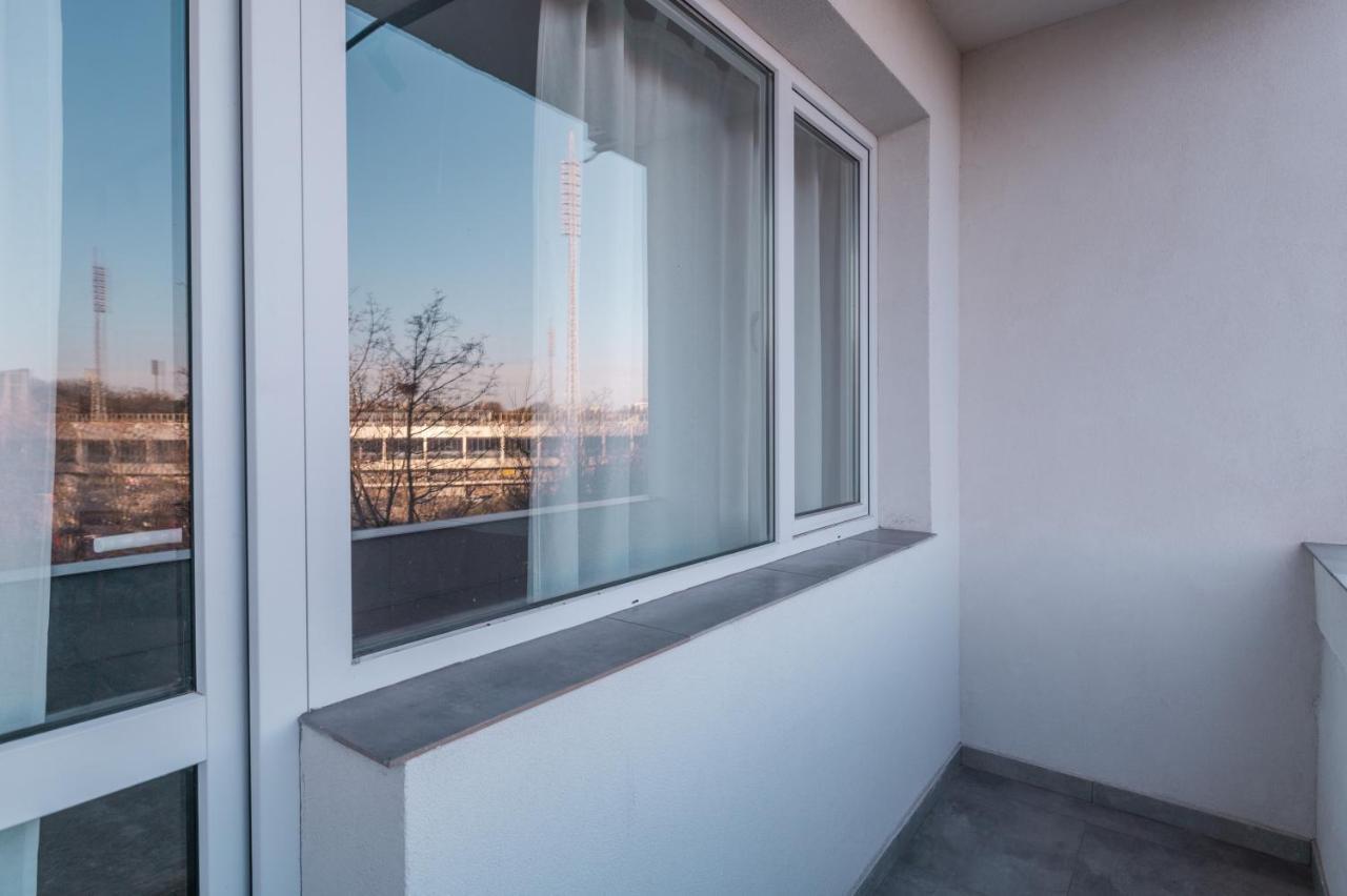 סופיה Industrial 2-Bdr Flat By The National Stadium מראה חיצוני תמונה